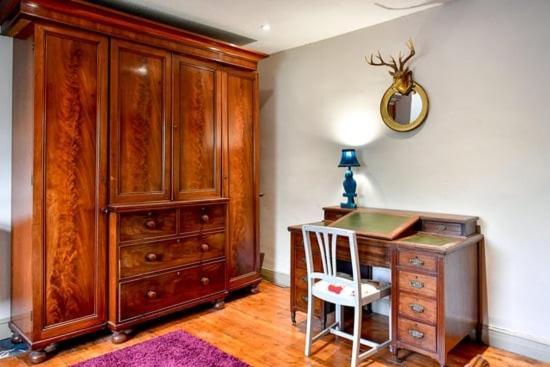 Quirky 4 Bedroom Apartment With Terrace Cardiff Exterior foto